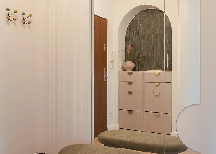 Apartment M17 - By Jwpm