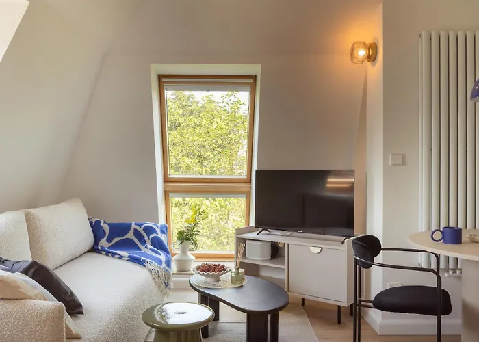 Apartment M17 - By Jwpm